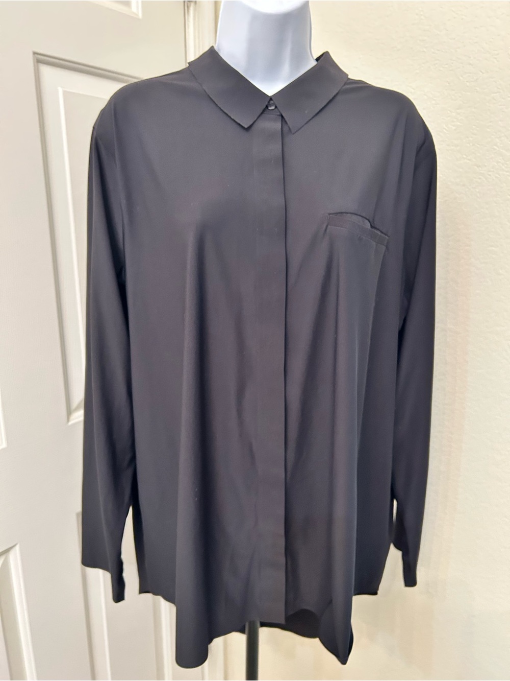 ✨ Athleta Urbanite Top ✨ Size XL, Black
